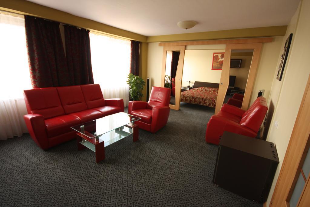 Hotel Siauliai Extérieur photo